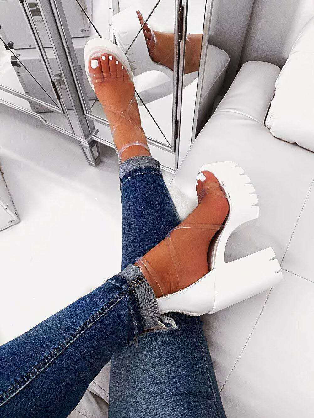 High-heeled rear zipper sandals